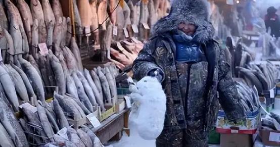 ：全村约900人苹果30块1个1斤牛肉10多元j9九游会(中国)网站西伯利亚-63℃C小卖部(图20)